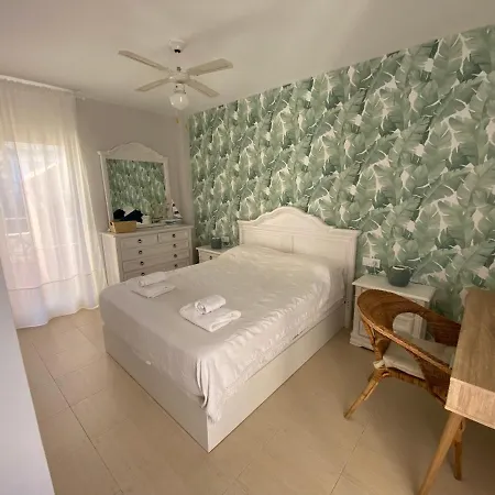 1ªlinea-50m De Playa-210m2 Utiles-bbq Privada-vistas Al Mar-3 Terrazas