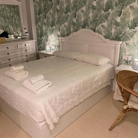 Apartment 1ªlinea-50m De Playa-210m2 Utiles-bbq Privada-vistas Al Mar-3 Terrazas
