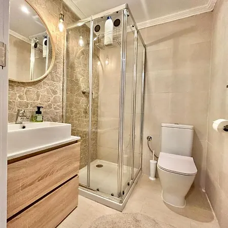 1ªlinea-50m De Playa-210m2 Utiles-bbq Privada-vistas Al Mar-3 Terrazas Apartment