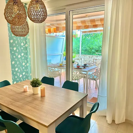 Daire 1ªlinea-50m De Playa-reformado-bbq Privada-vistas Al Mar-3 Terrazas Denia